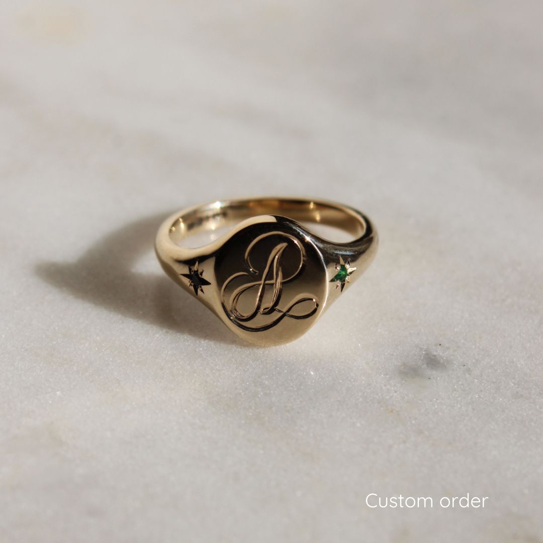 Oval Signet ring