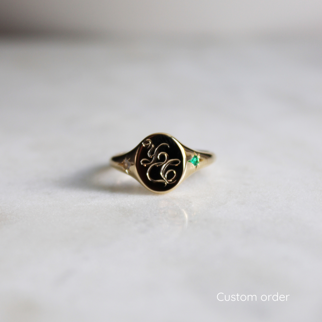 Oval Signet ring