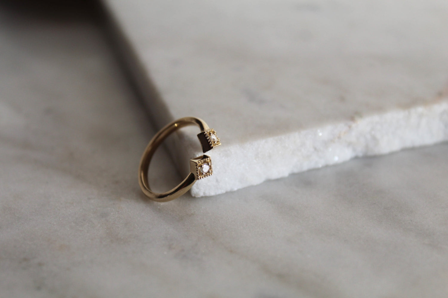 Selina Torque Ring